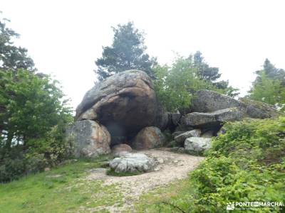 Senderos con historia: De la Pradera de Navalhorno al Chozo Arangüez: tiendas de alpinismo en madrid